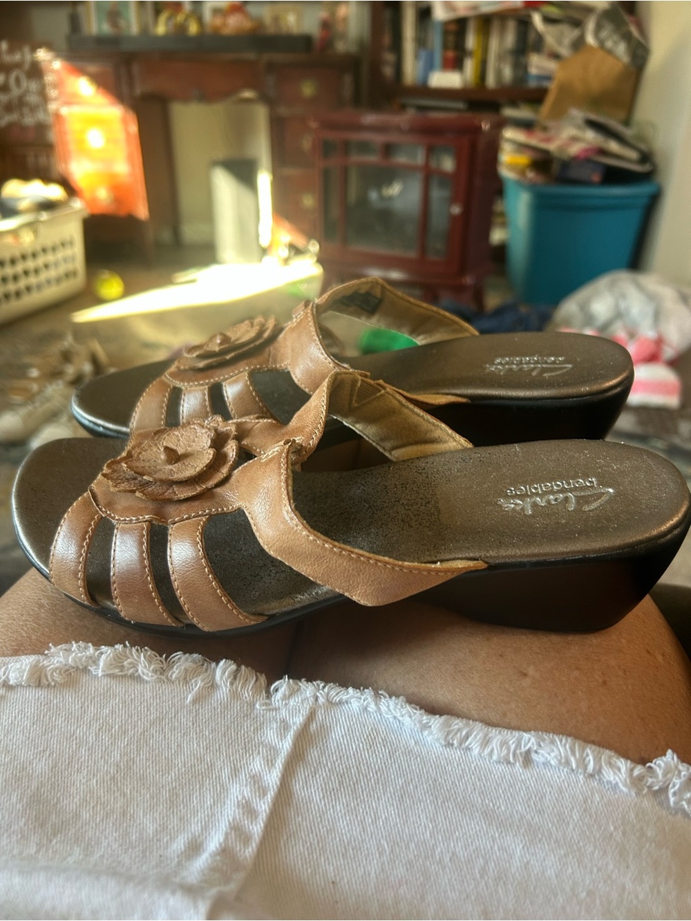 Clarks Women’s Tan Floral Leather Slide Mules